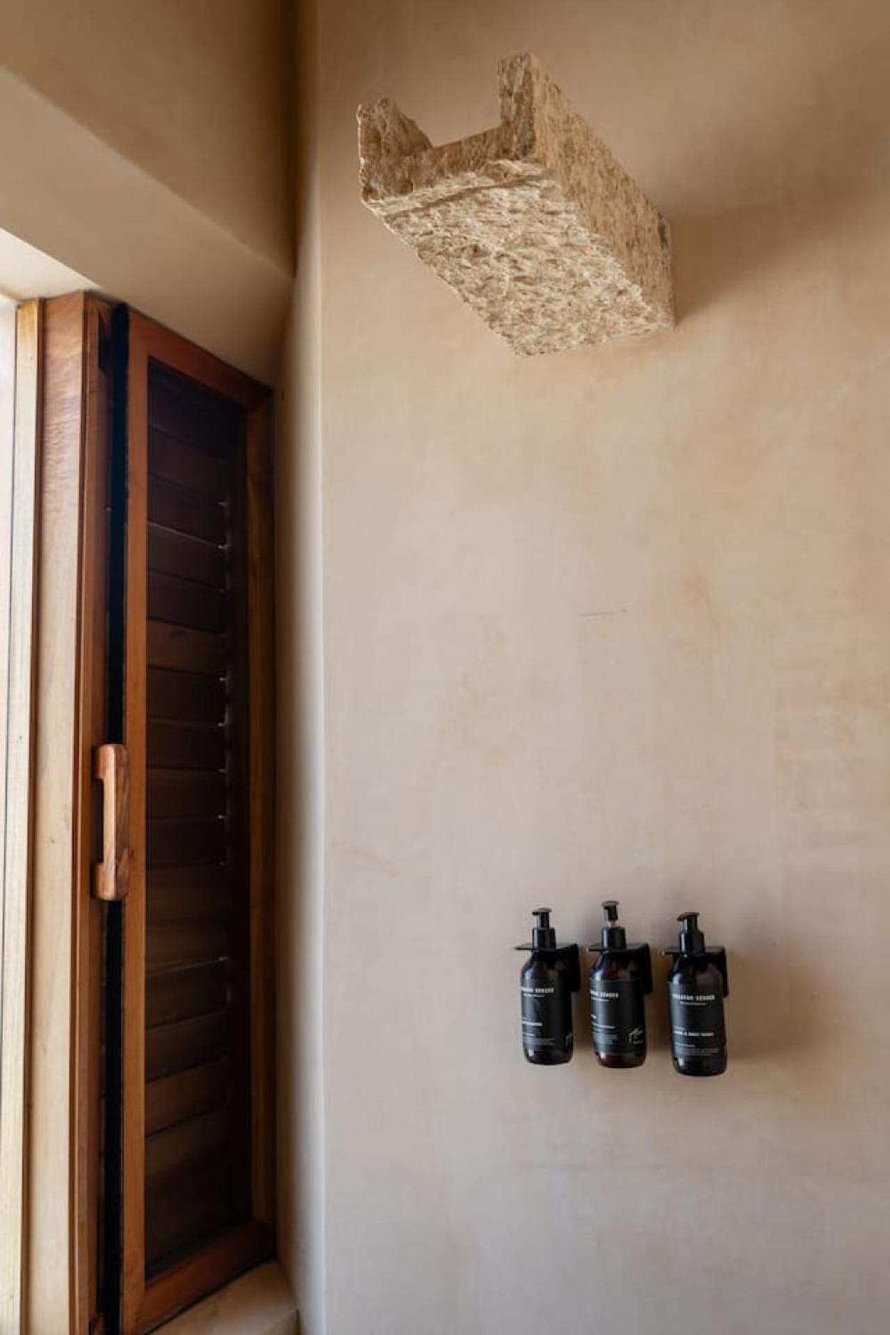 Сasa de vacaciones Casa Xma'al By Kanaa - Colonial Retreat With An Outdoor Pool In *